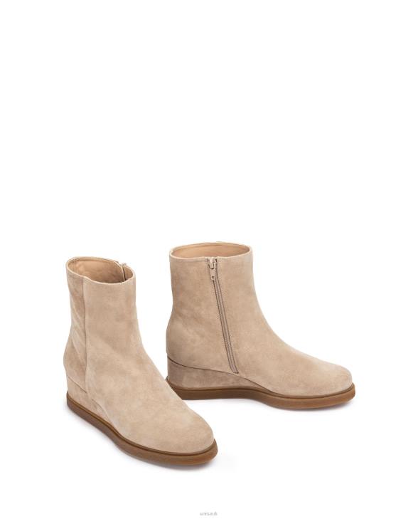 Kids Unisa Suede ankle boot with a zip on the inside Beige0X8N946