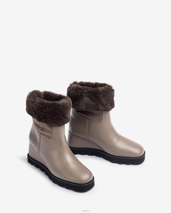 Women Unisa Ankle boot with a wedge and warm lining Brown0X8N963