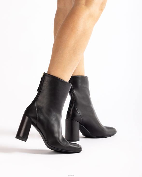 Women Unisa Square toe ankle boot with a centre seam Fashion0X8N1006