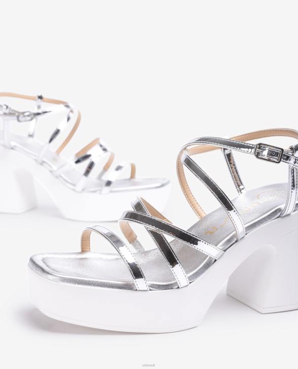 Women Unisa Sandal with a block heel and thin straps Silver0X8N238