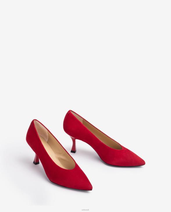 Women Unisa Pointed toe pump with a closed top line. Red0X8N1299