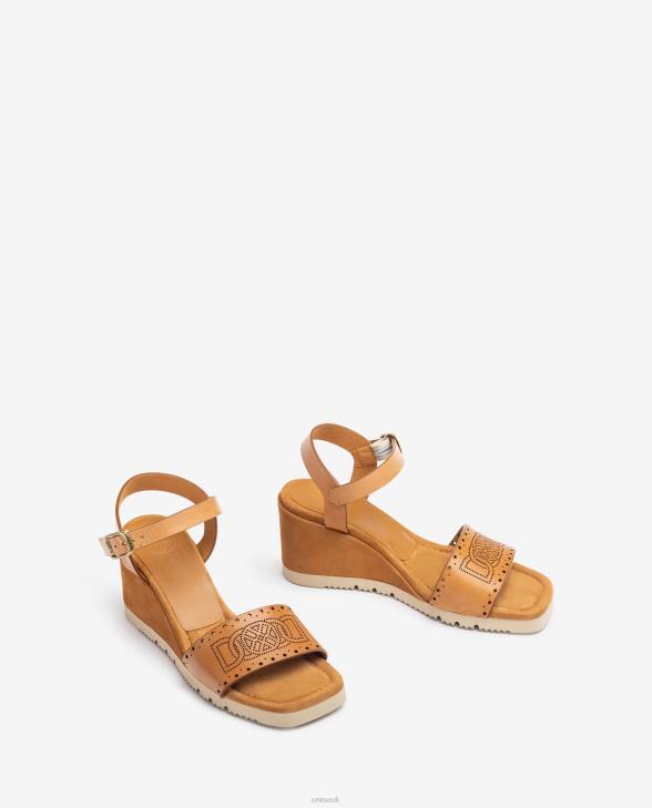 Women Unisa Sandal with decorative perforations on the vamp Brown0X8N292