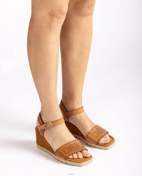 Women Unisa Sandal with decorative perforations on the vamp Brown0X8N292